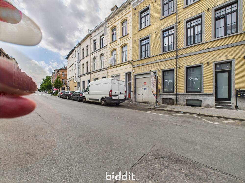 Duplex à vendre à Molenbeek-Saint-Jean 1080 125000.00€ 2 chambres m² - annonce 555868