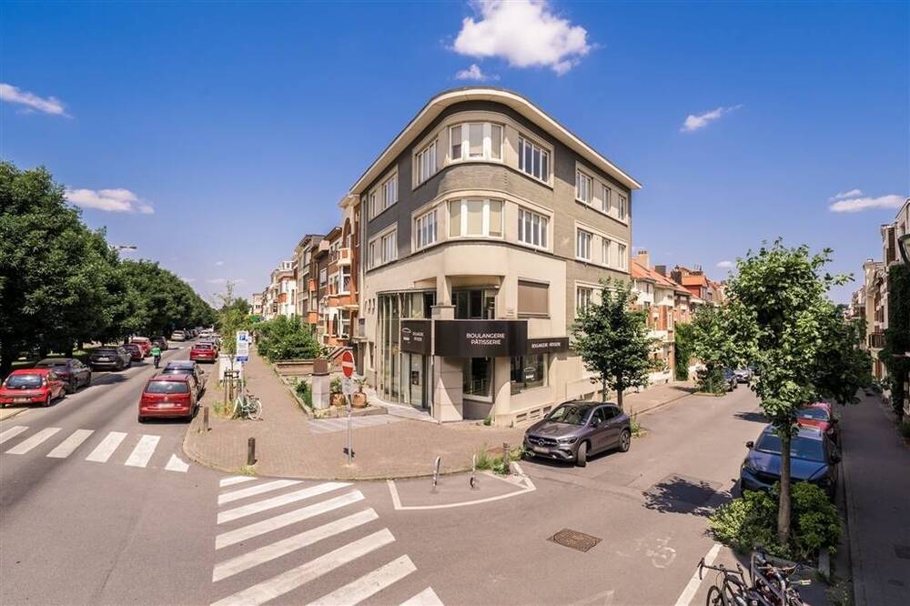 Immeuble de rapport - Immeuble à appartement à vendre à Woluwe-Saint-Lambert 1200 2475000.00€ 6 chambres 735.00m² - annonce 554733