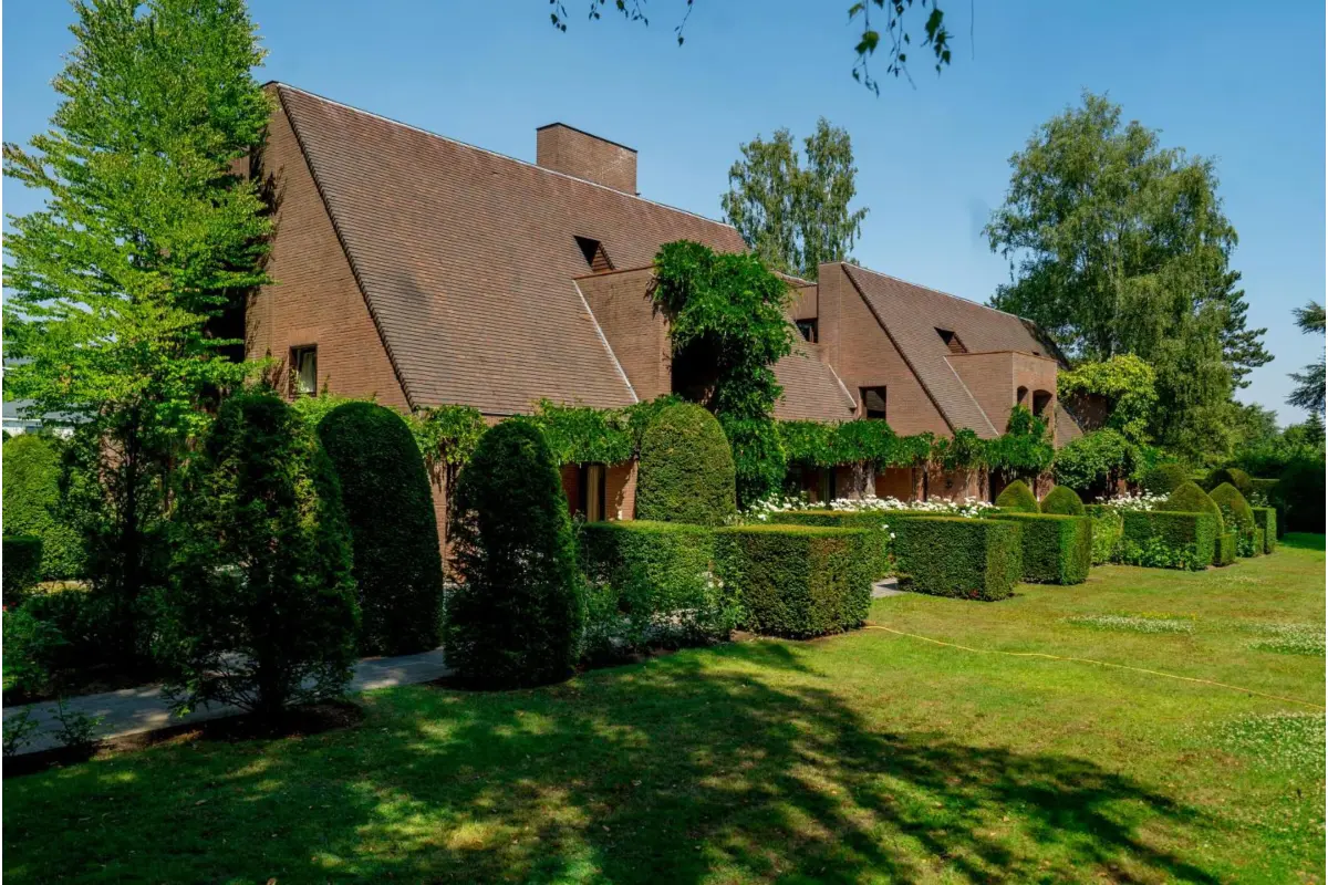 Villa te  koop in Ukkel 1180 4000000.00€ 6 slaapkamers 1173.00m² - Zoekertje 554767