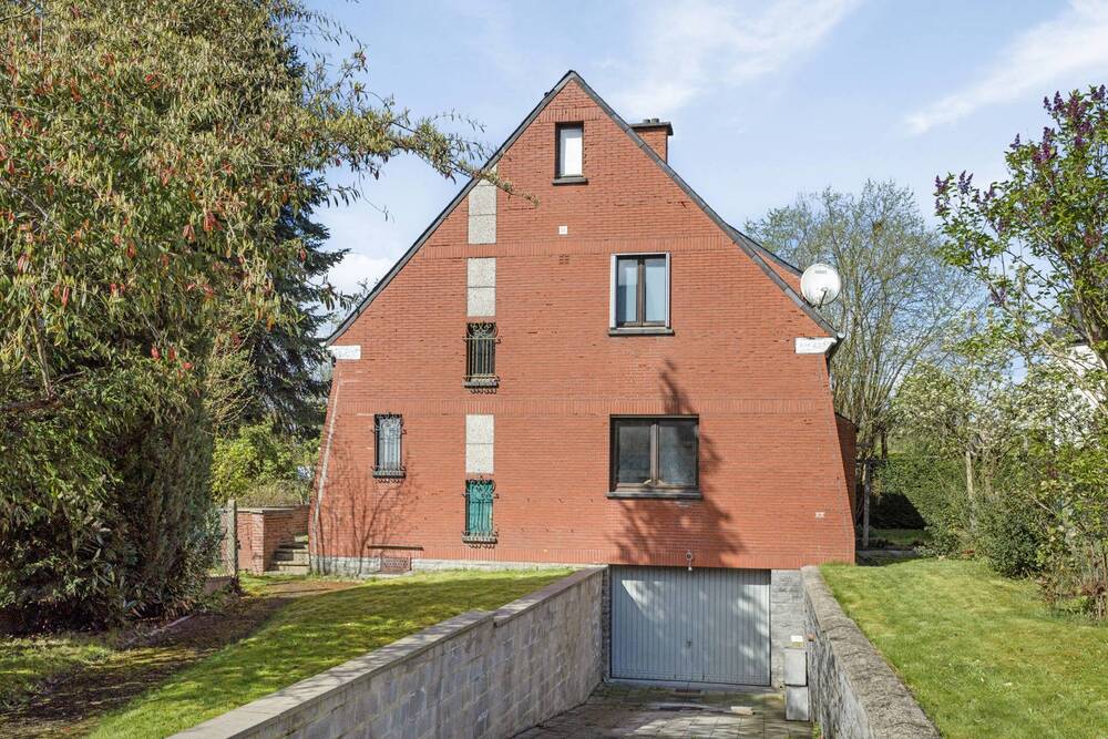 Villa te in Wezembeek-Oppem 1970 599000.00€ 3 slaapkamers 209.00m² - Zoekertje 555884