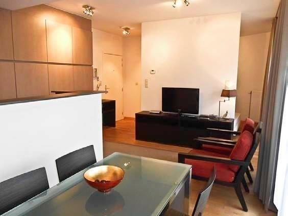 Appartement te  huur in Oudergem 1160 1000.00€ 1 slaapkamers m² - Zoekertje 556661