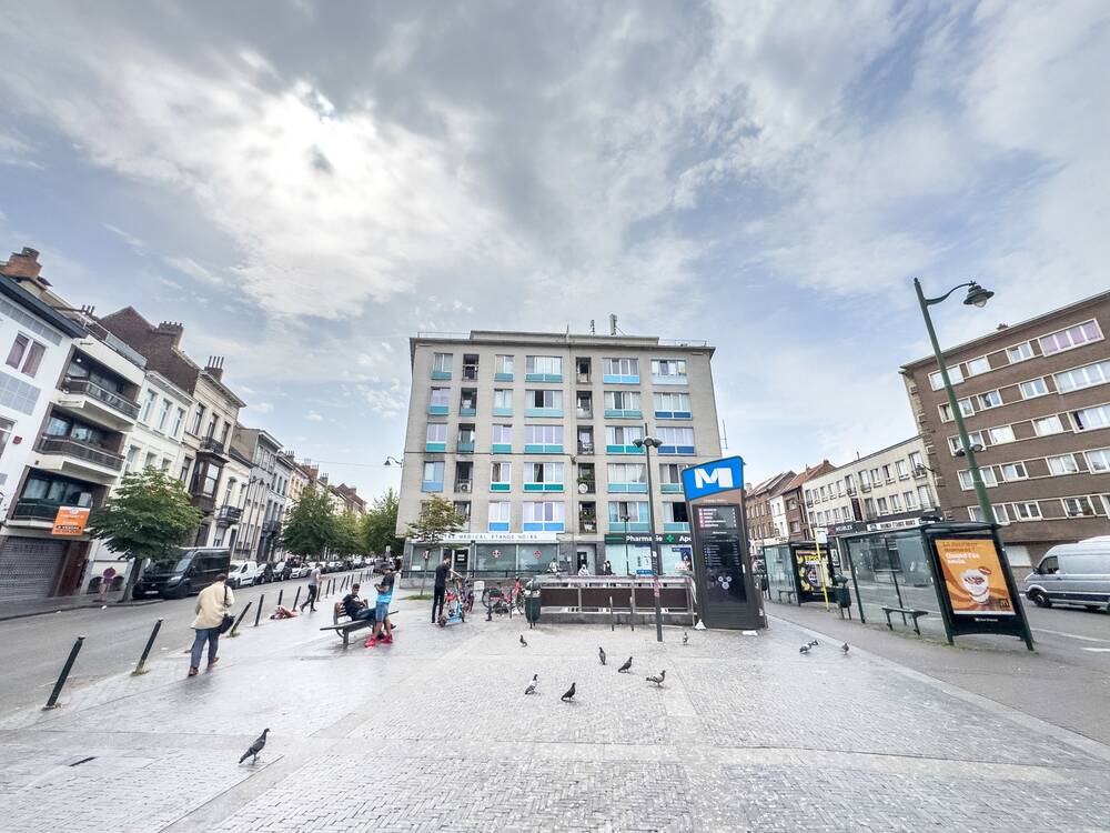 Appartement te  in Sint-Jans-Molenbeek 1080 165000.00€ 1 slaapkamers 60.00m² - Zoekertje 557194