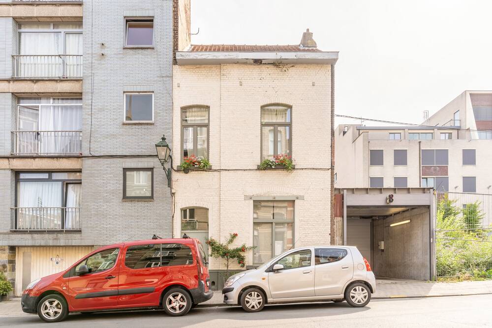 Huis te  koop in Vorst 1190 335000.00€ 2 slaapkamers 100.00m² - Zoekertje 557338