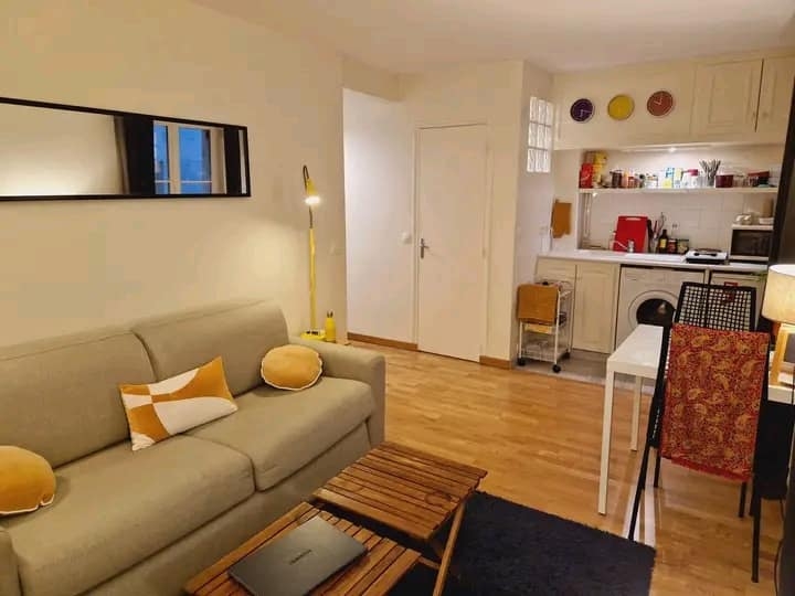 Studio à louer à Saint-Gilles 1060 820.00€ 1 chambres 32.00m² - annonce 556685