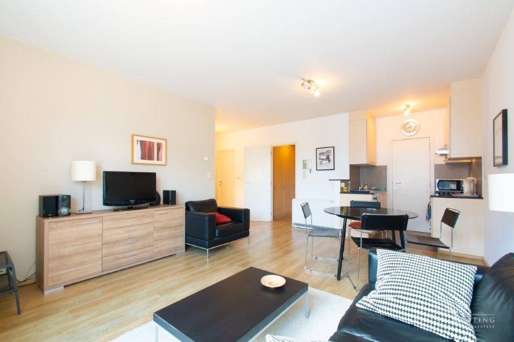 Appartement te  huur in Oudergem 1160 1200.00€ 1 slaapkamers m² - Zoekertje 558333