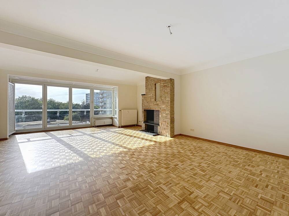Appartement à louer à Forest 1190 1600.00€ 3 chambres 131.00m² - annonce 557713