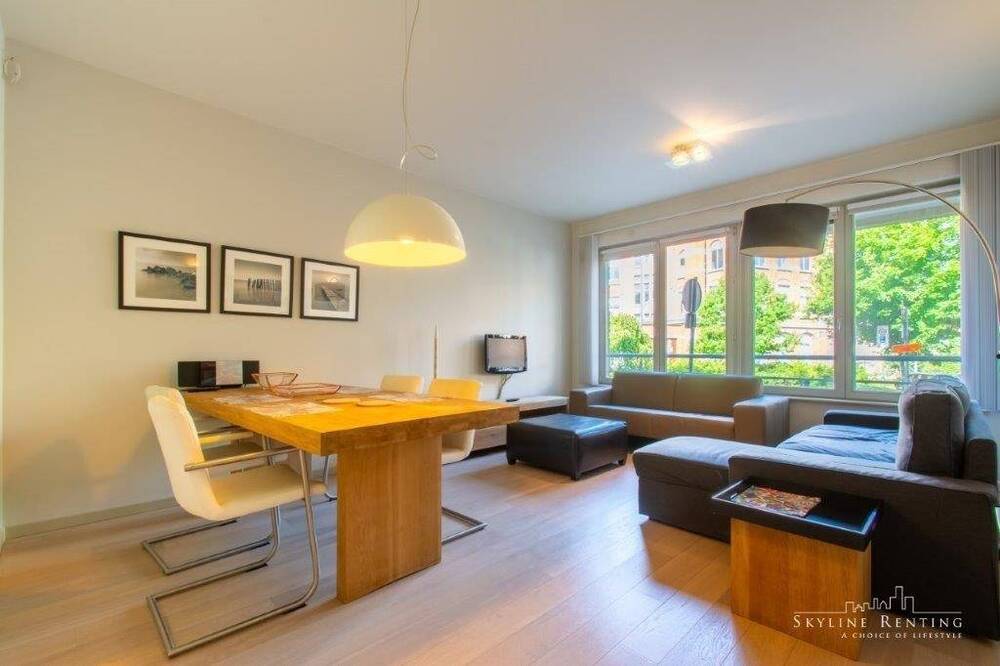 Appartement te huur in Etterbeek 1040 1200.00€ 1 slaapkamers m² - Zoekertje 558407
