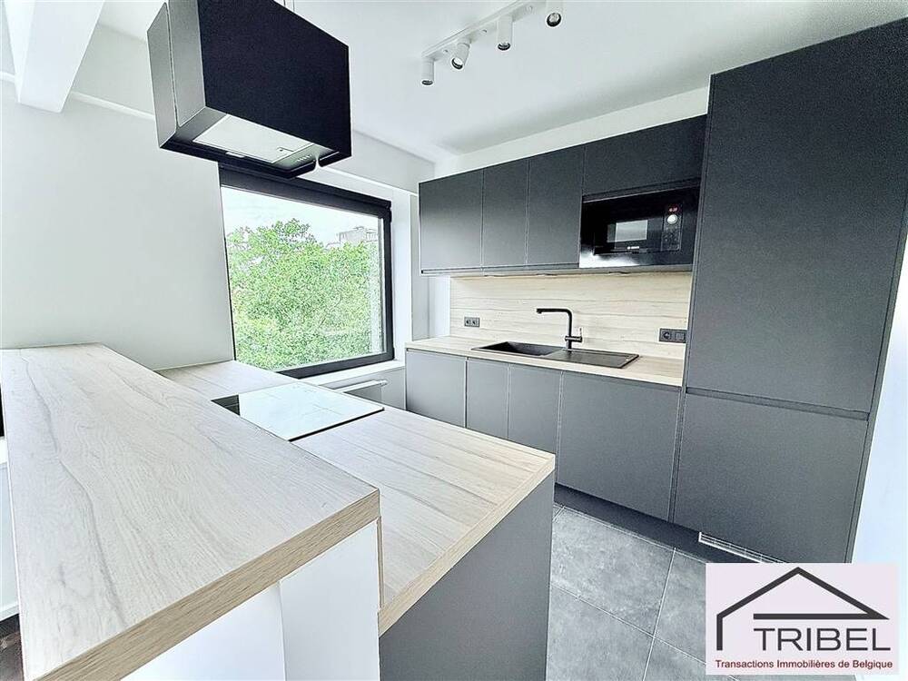 Appartement à louer à Woluwe-Saint-Lambert 1200 1750.00€ 2 chambres 79.00m² - annonce 558266