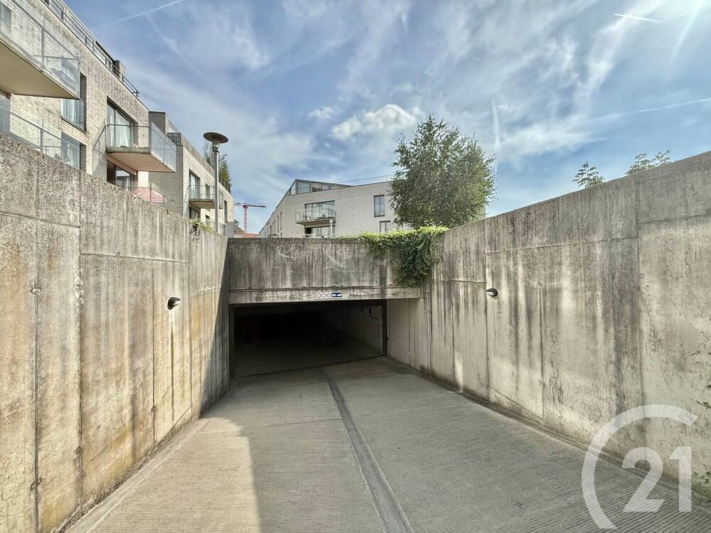 Parking / garage à vendre à Uccle 1180 15000.00€  chambres m² - annonce 559534