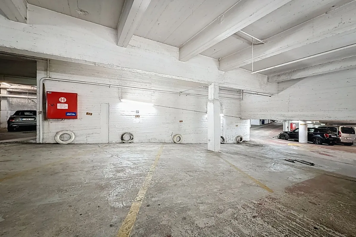 Parking à vendre à Saint-Gilles 1060 25000.00€  chambres m² - annonce 559259
