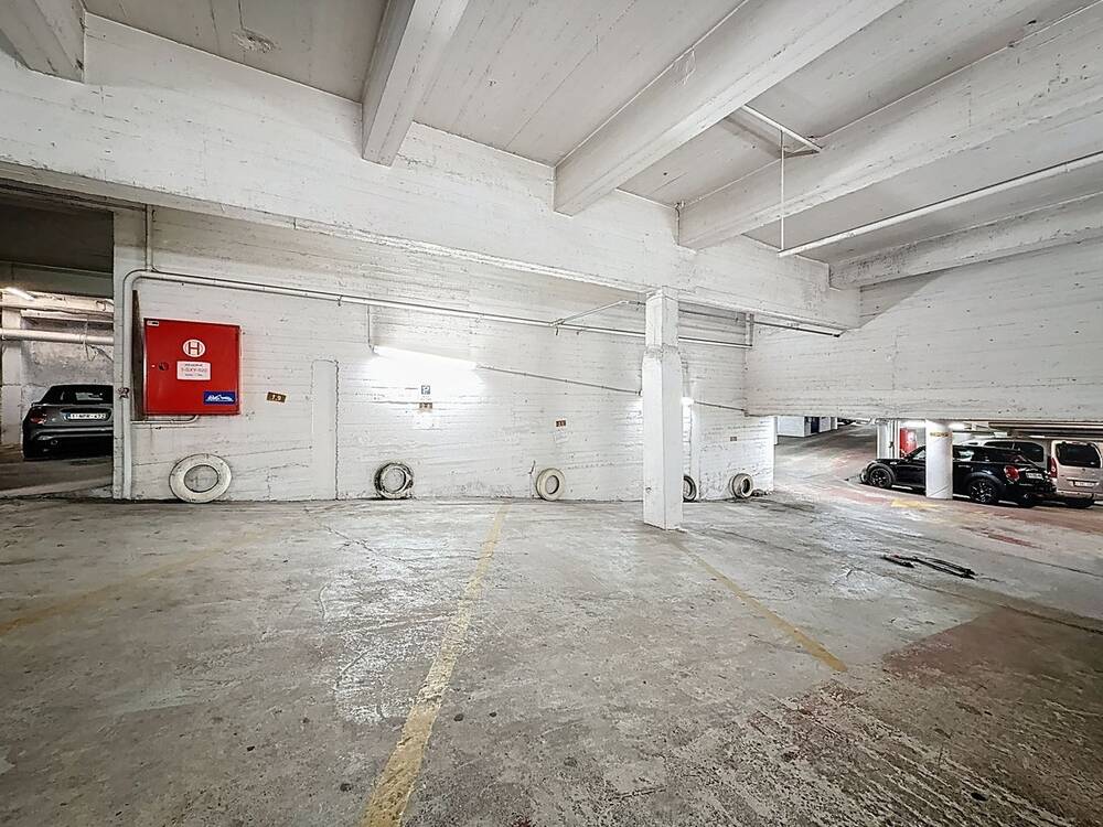Parking / garage à vendre à Saint-Gilles 1060 29000.00€  chambres m² - annonce 559259