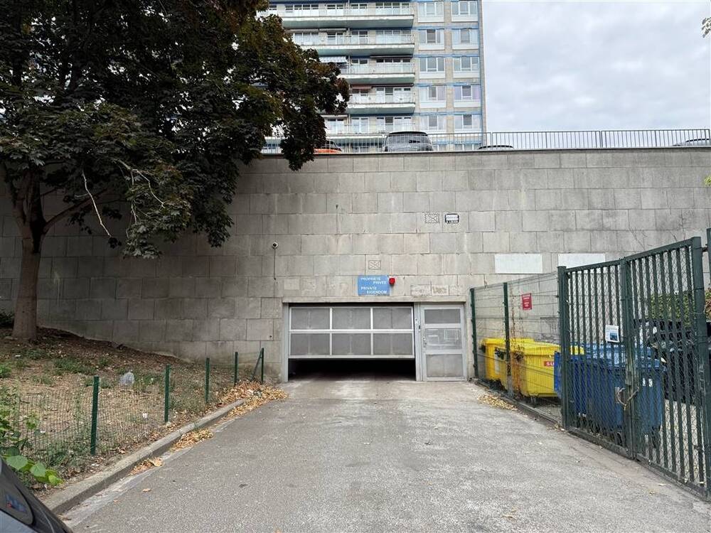 Parking / garage à vendre à Anderlecht 1070 22000.00€  chambres m² - annonce 560062