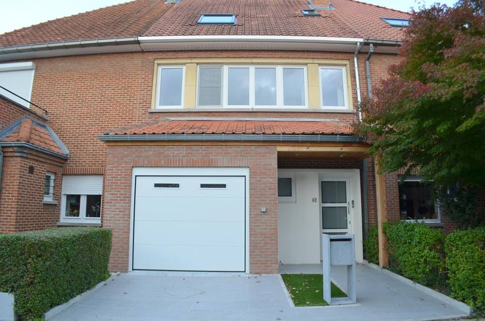 Huis te huur in Oudergem 1160 2800.00€ 4 slaapkamers 190.00m² - Zoekertje 560349
