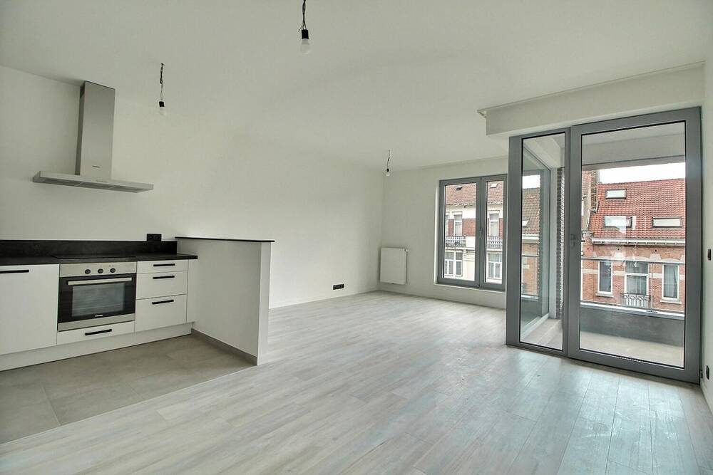 Appartement te huur in Schaarbeek 1030 1100.00€ 2 slaapkamers 86.00m² - Zoekertje 559775