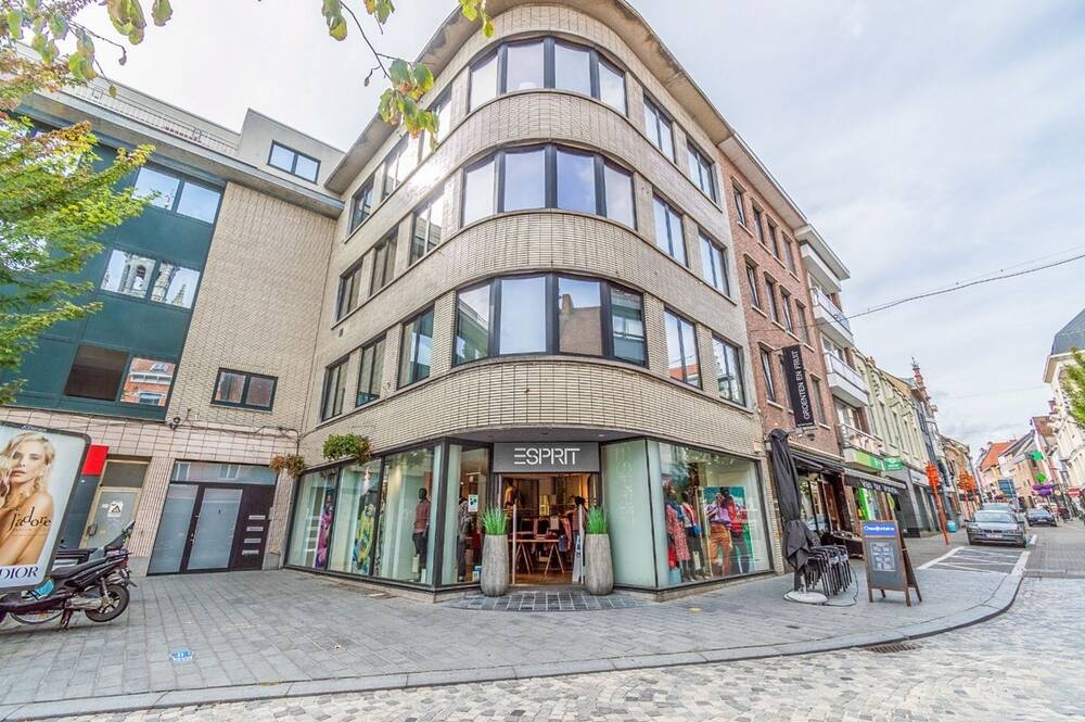 Commerce à louer à Halle 1500 2250.00€  chambres 215.00m² - annonce 560166
