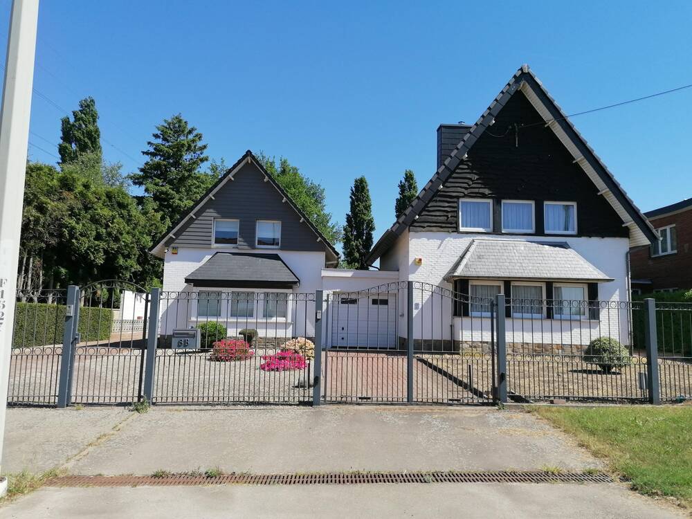 Kasteel te koop in Odeur 4367 849000.00€ 8 slaapkamers m² - Zoekertje 560409