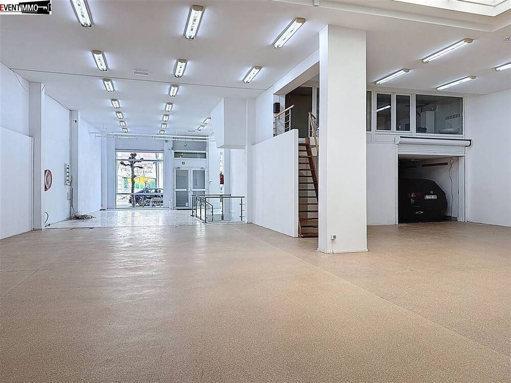 Commerce à louer à Schaerbeek 1030 4950.00€  chambres 700.00m² - annonce 559924