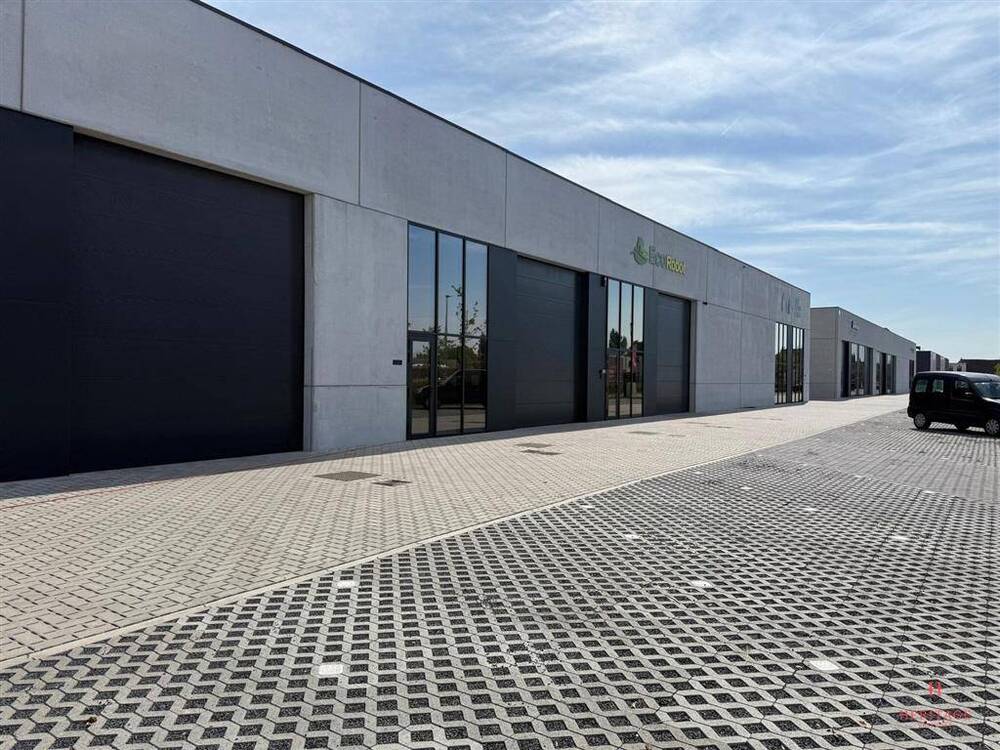 Commerce à louer à Dentergem 8720 1300.00€  chambres 305.33m² - annonce 560426