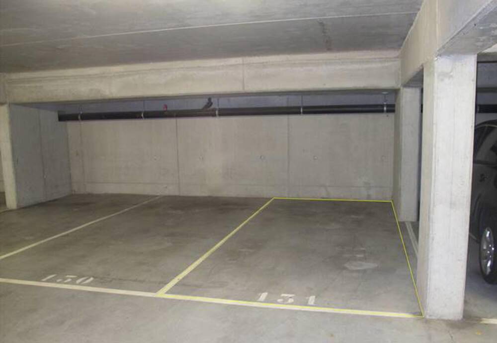Parking te in Sint-Lambrechts-Woluwe 1200 85.00€ slaapkamers m² - Zoekertje 560703