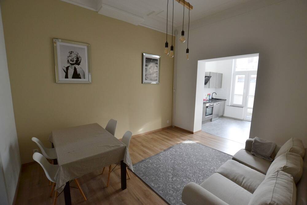Huis te huur in Vorst 1190 3000.00€ 5 slaapkamers 240.00m² - Zoekertje 560587