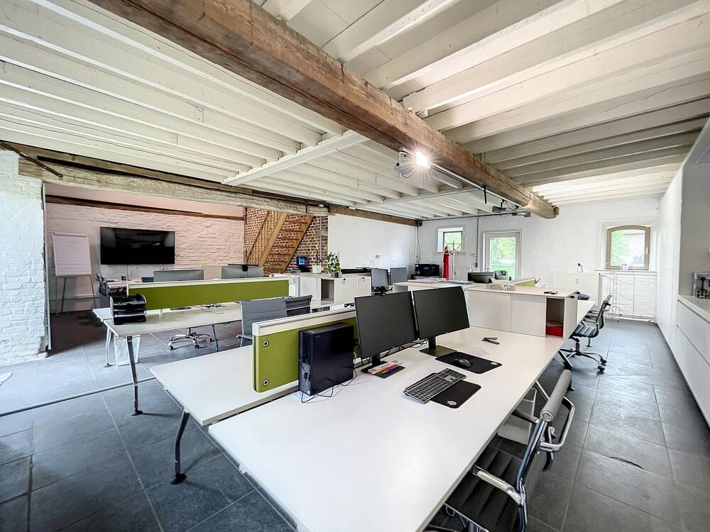 Commerce à louer à Destelbergen 9070 1685.00€  chambres 166.00m² - annonce 560510
