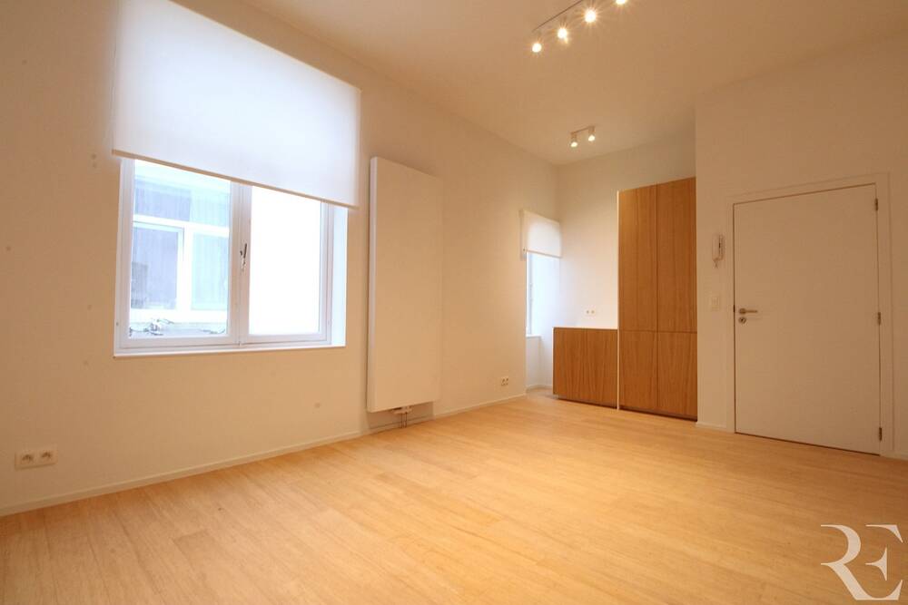 Commerce à vendre à Saint-Gilles 1060 160000.00€  chambres 35.00m² - annonce 561226