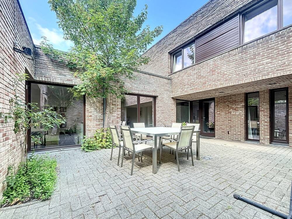 Maison à à Uccle 1180 890000.00€ 5 chambres 230.00m² - annonce 561331