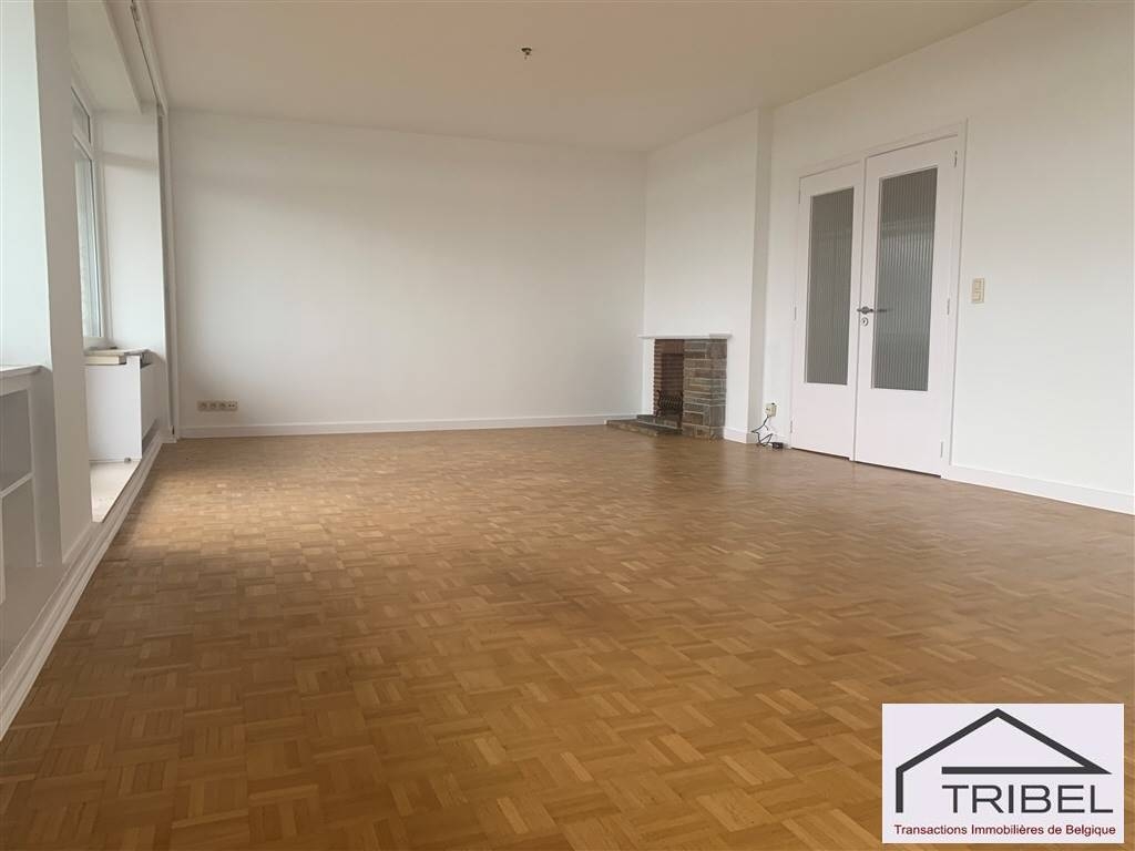 Appartement à à Forest 1190 1300.00€ 2 chambres 120.00m² - annonce 561726