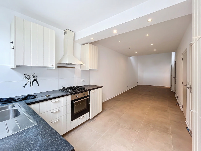 Rez-de-chaussée à vendre à Uccle 1180 360000.00€ 1 chambres 110.00m² - annonce 561509