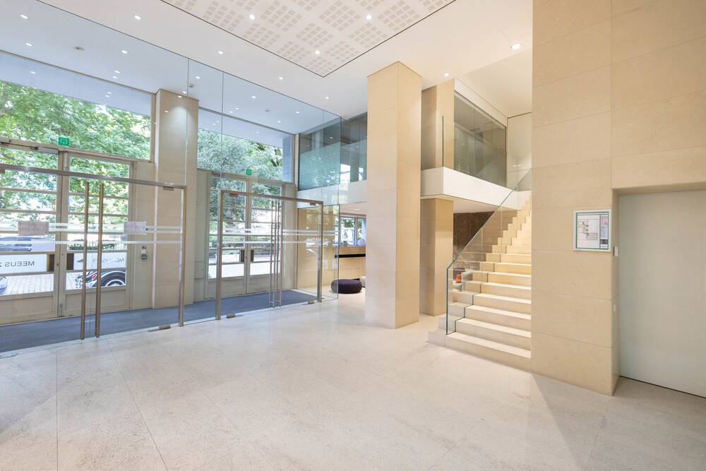 Commerce à louer à Bruxelles 1000 6840.00€ chambres 300.00m² - annonce 561728
