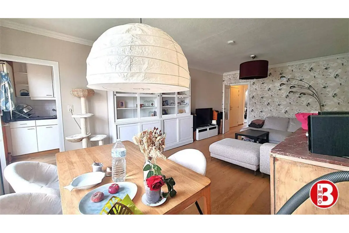 Appartement te  in Etterbeek 1040 320000.00€ 2 slaapkamers 78.00m² - Zoekertje 561158