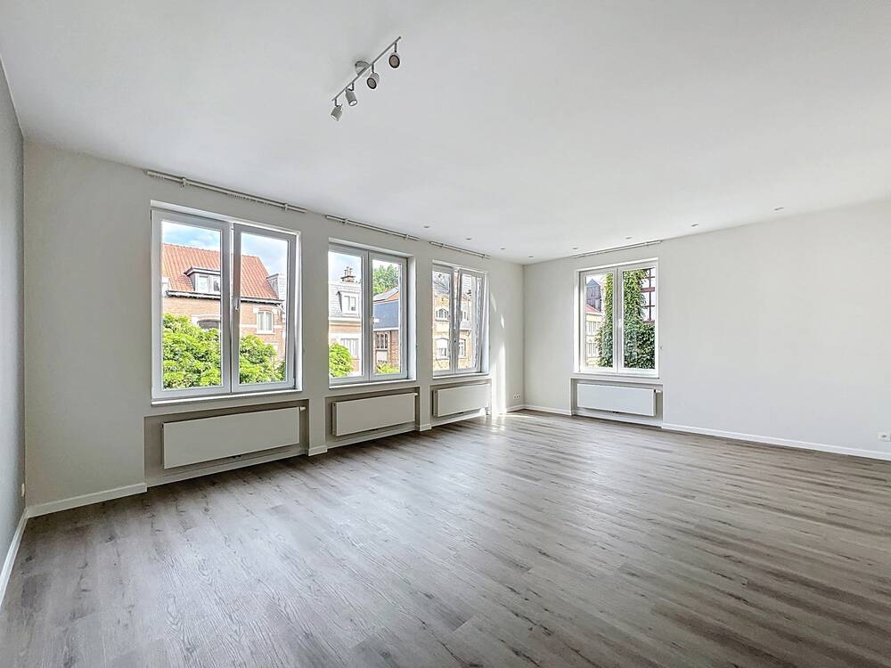 Appartement à à Uccle 1180 1900.00€ 3 chambres 125.00m² - annonce 561782