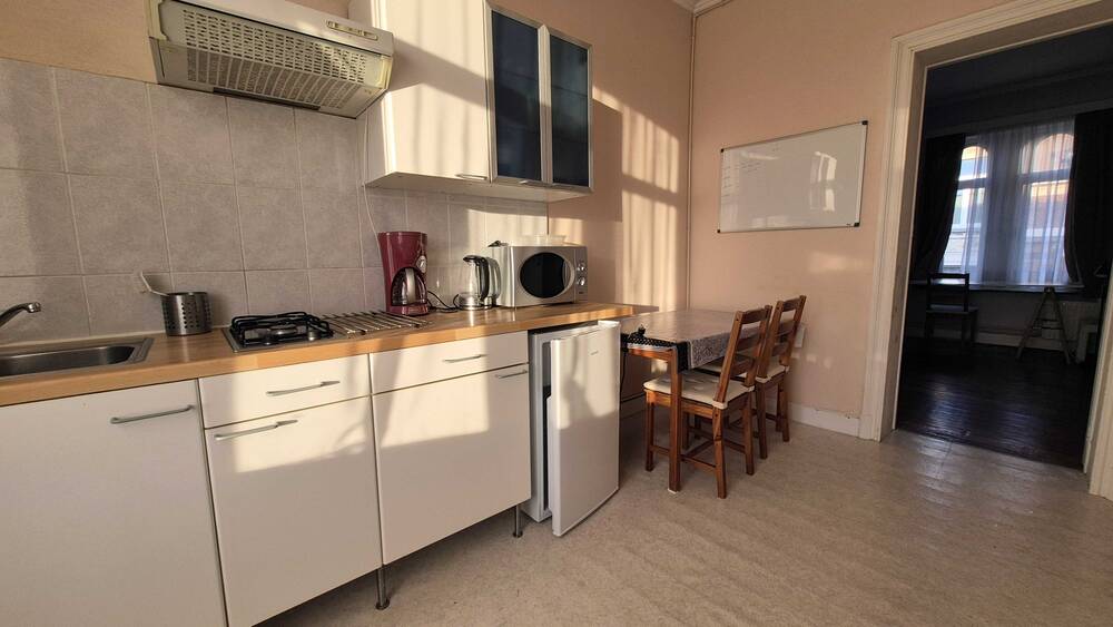 Studio à louer à Saint-Gilles 1060 600.00€ 0 chambres 30.00m² - annonce 562051