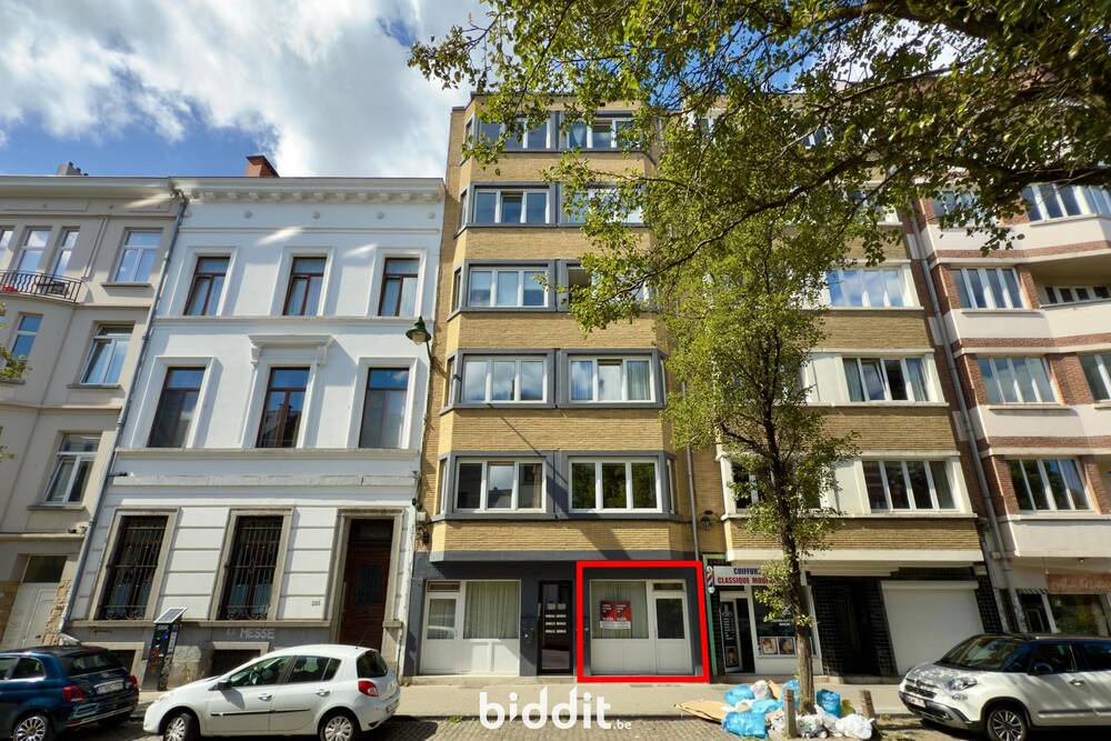 Benedenverdieping te  koop in Vorst 1190 125000.00€ 1 slaapkamers m² - Zoekertje 562713