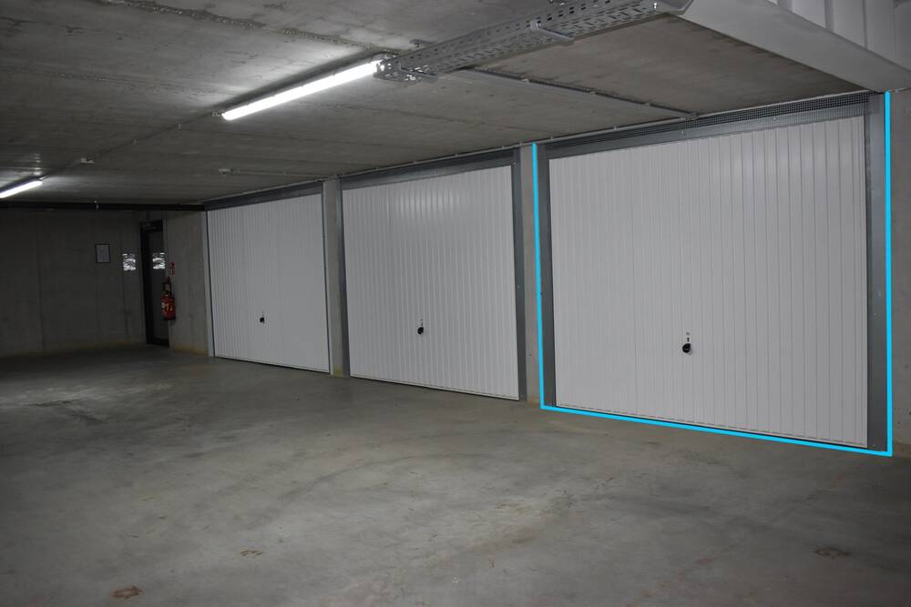Parking / garage à louer à Opwijk 1745 100.00€  chambres m² - annonce 562048