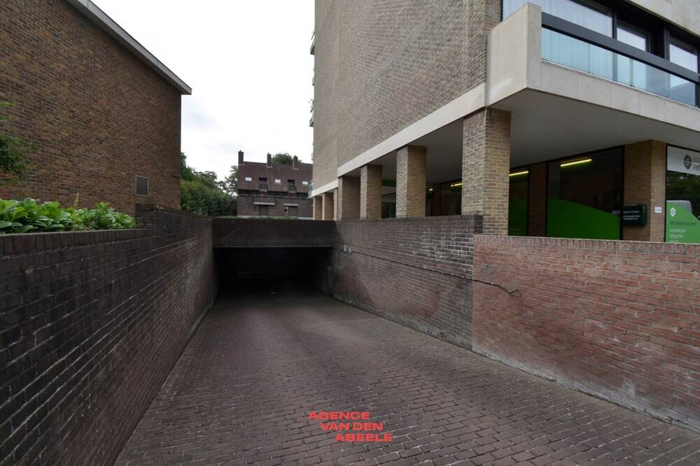 Parking / garage à louer à Bruges 8000 55.00€  chambres m² - annonce 563413
