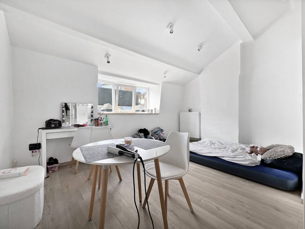 Studio à louer à Charleroi 6000 500.00€ chambres 26.00m² - annonce 563517