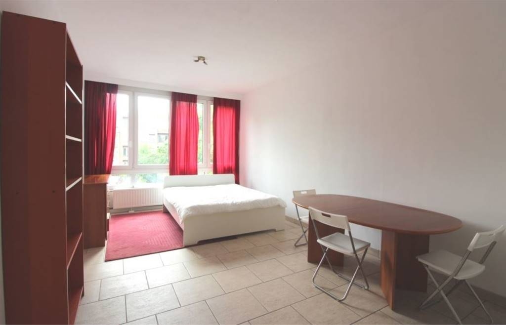 Studio à à Ixelles 1050 800.00€ chambres 35.00m² - annonce 563664