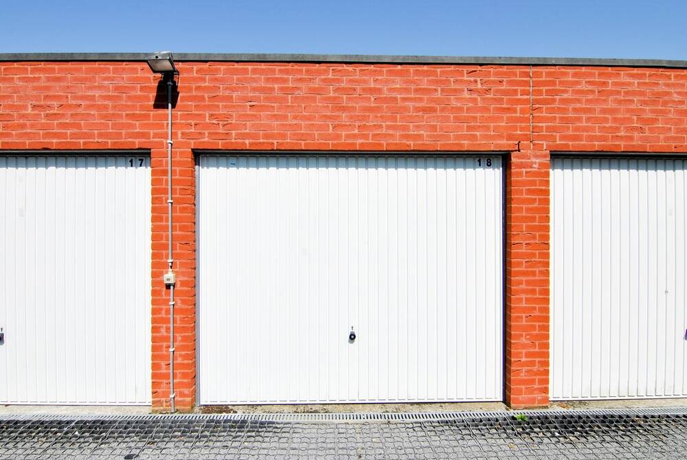 Parking / garage à louer à Sint-Andries 8200 80.00€  chambres m² - annonce 564616