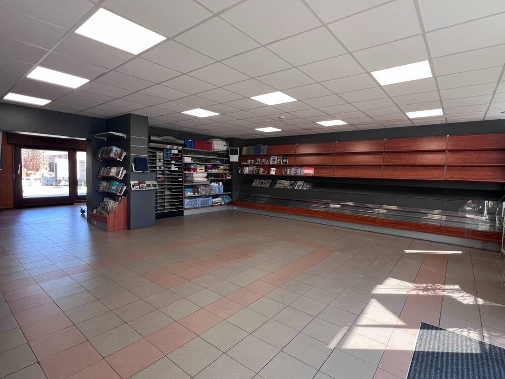 Commerce à vendre à Sleidinge 9940 439000.00€ 2 chambres 323.00m² - annonce 563947