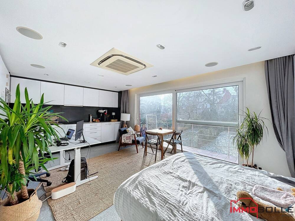 Appartement te huur in Sint-Lambrechts-Woluwe 1200 725.00€ 0 slaapkamers 25.00m² - Zoekertje 564277