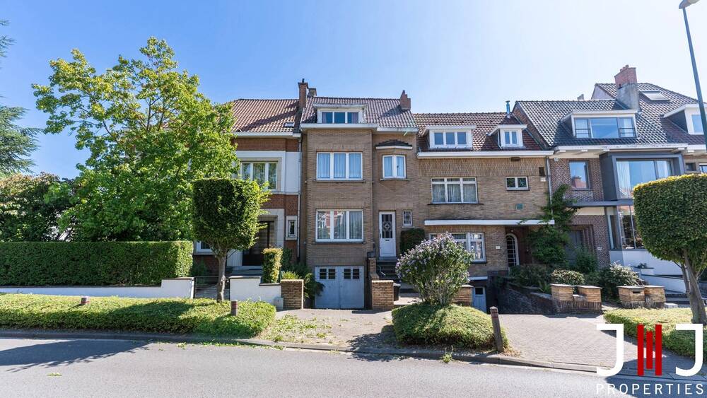 Maison à vendre à Woluwe-Saint-Pierre 1150 775000.00€ 5 chambres 301.00m² - annonce 564338