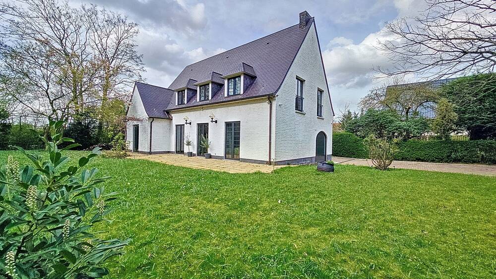 Villa à louer à Woluwe-Saint-Pierre 1150 3500.00€ 4 chambres 250.00m² - annonce 564625