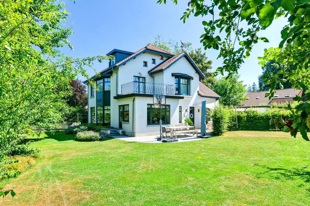 Maison à louer à Rhode-Saint-Genese 1640 3900.00€ 4 chambres 310.00m² - annonce 565221
