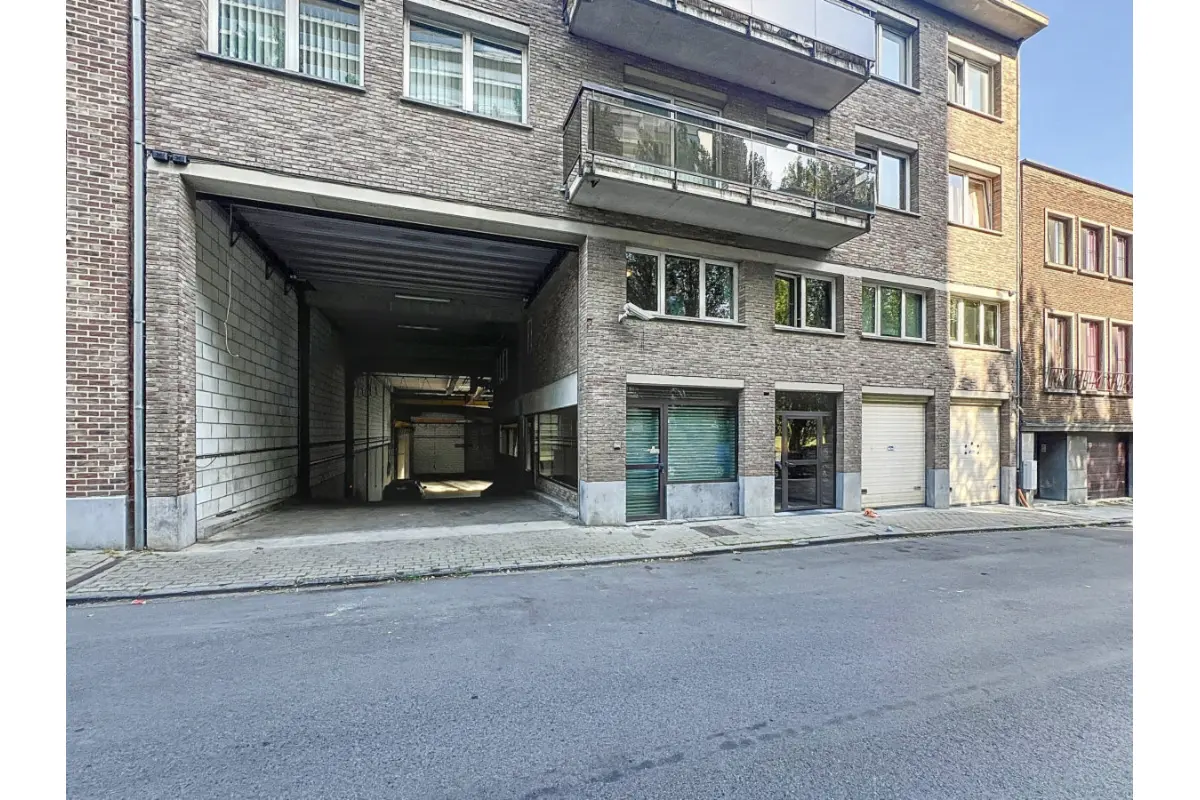Commerce à louer à Laeken 1020 8000.00€  chambres 1200.00m² - annonce 565031