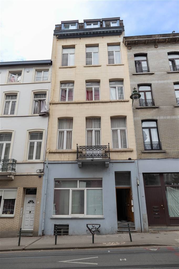 Huis te koop in Sint-Gillis 1060 650000.00€ 6 slaapkamers 360.00m² - Zoekertje 565310