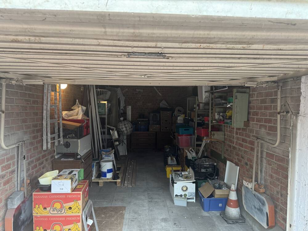 Parking & garage te koop in Sint-Jans-Molenbeek 1080 32000.00€ slaapkamers m² - Zoekertje 565905