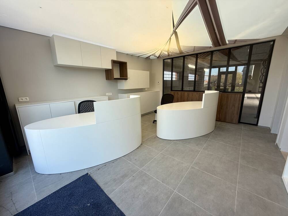 Commerce à à Ellezelles 7890 1200.00€ chambres 250.00m² - annonce 566344