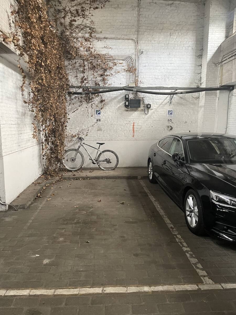 Parking te  koop in Elsene 1050 35000.00€  slaapkamers m² - Zoekertje 567314