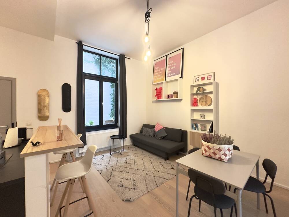 Appartement te in Sint-Gillis 1060 1600.00€ 1 slaapkamers 50.00m² - Zoekertje 567178